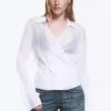 Camisa cruzada de manga larga con textura – Blanco transparente Camisa cruzada de manga larga con textura – Blanco transparente