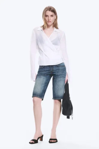 Camisa cruzada de manga larga con textura – Blanco transparente
