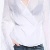 Camisa cruzada de manga larga con textura – Blanco transparente Camisa cruzada de manga larga con textura – Blanco transparente