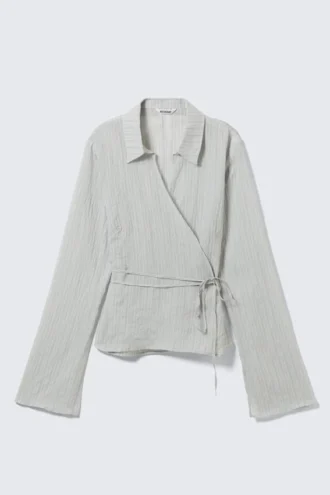 Camisa cruzada de manga larga con textura – Gris claro