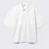 Camisa de algodón de corte recto y manga corta – Blanca