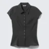 Camisa de crepé de pantalón corto y corte entallado – Gris oscuro – Rayas finas Camisa de crepé de pantalón corto y corte entallado – Gris oscuro – Rayas finas