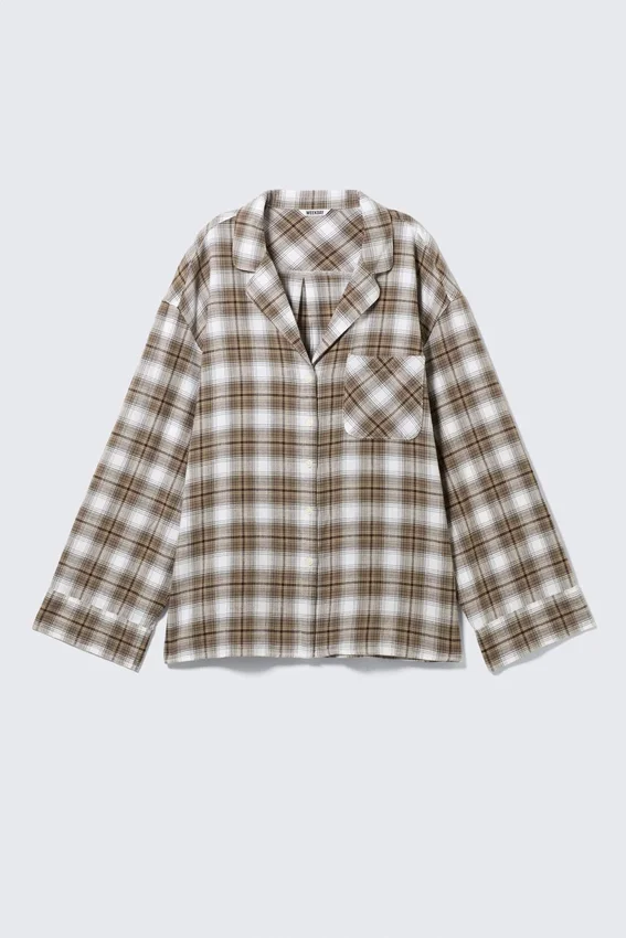 Camisa de pijama holgada de franela – Beige a cuadros Camisa de pijama holgada de franela – Beige a cuadros