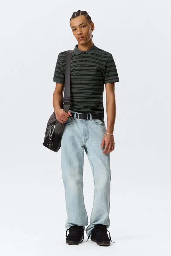 Camisa de tenis de piqué de manga corta – Gris oscuro – Rayas verdes Camisa de tenis de piqué de manga corta – Gris oscuro – Rayas verdes