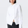 Camisa entallada asimétrica de popelín – Blanca