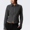 Camisa entallada de manga larga con cremallera – Gris oscuro jaspeado