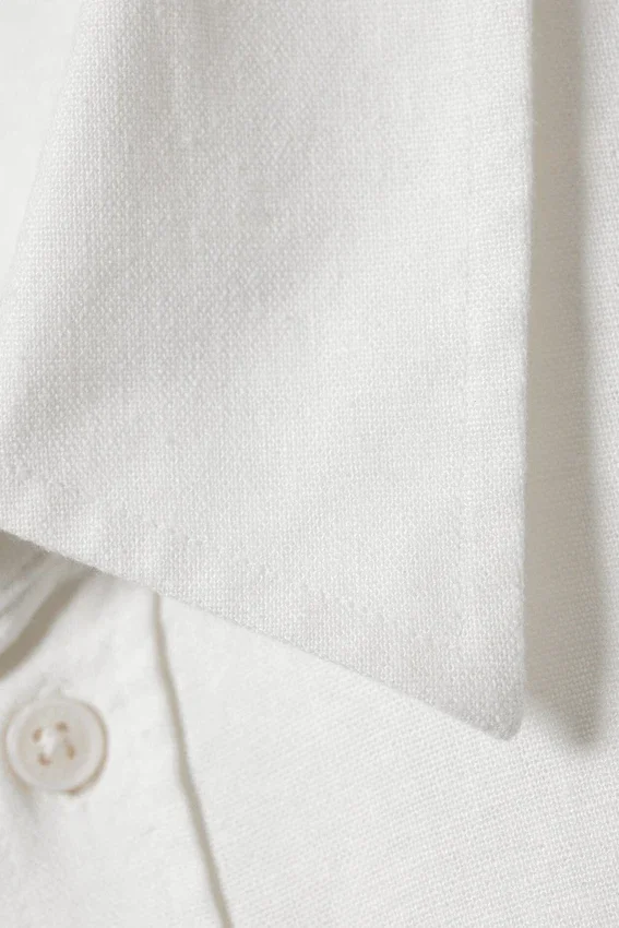Camisa holgada de manga corta en mezcla de lino – Blanco roto Camisa holgada de manga corta en mezcla de lino – Blanco roto