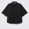 Camisas de algodón de corte recto y manga corta – Negro