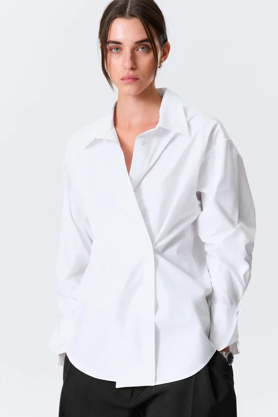 Camisas de algodón de manga larga con botones cruzados – Blanca Camisas de algodón de manga larga con botones cruzados – Blanca