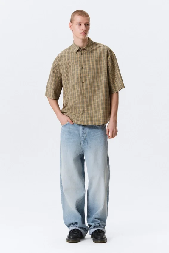 Camisas de corte recto y manga corta – Beige a cuadros Camisas de corte recto y manga corta – Beige a cuadros