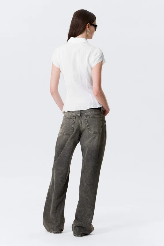 Camisas de crepé de pantalones cortos y corte entallado – Blanca Camisas de crepé de pantalones cortos y corte entallado – Blanca