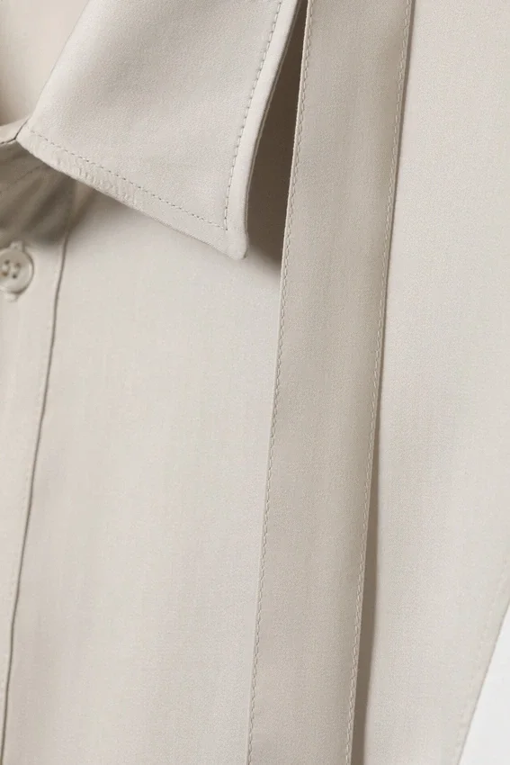 Camisas de lyocell con detalle de lazo fino – Gris claro Camisas de lyocell con detalle de lazo fino – Gris claro