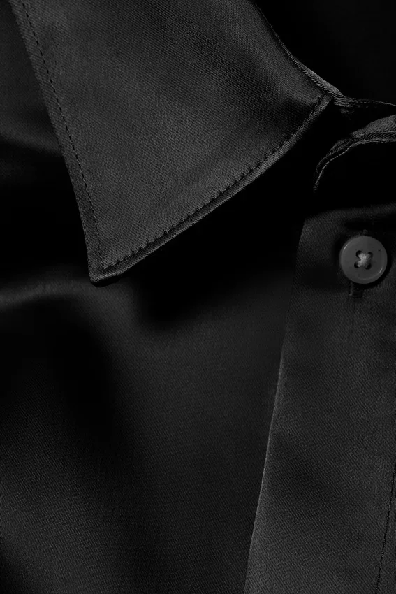 Camisas de manga corta de satén brillante – Negro Camisas de manga corta de satén brillante – Negro
