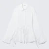 Camisas de manga larga con espalda abierta y lazo – Blanca