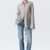 Camisas de manga larga con la espalda abierta y lazo – Gris empolvado