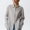 Camisas de manga larga con la espalda abierta y lazo – Gris empolvado