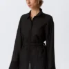 Camisas de manga larga con la espalda abierta y lazo – Negro
