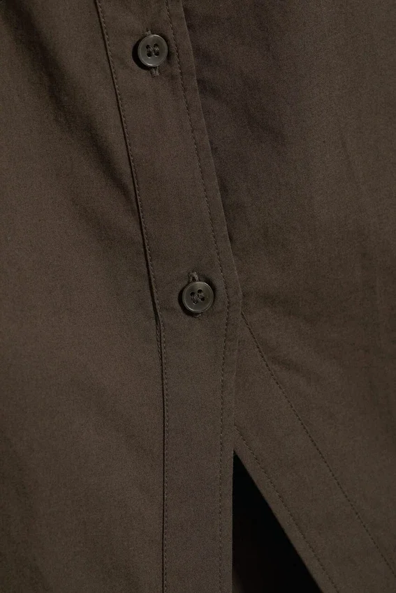Camisas entalladas asimétricas de popelín – Marrón oscuro Camisas entalladas asimétricas de popelín – Marrón oscuro