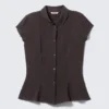 Camisas entalladas de manga corta de crepé – Marrón oscuro Camisas entalladas de manga corta de crepé – Marrón oscuro