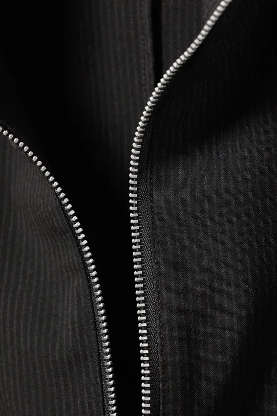 Camisas entalladas de manga larga con cremallera – Rayas negras Camisas entalladas de manga larga con cremallera – Rayas negras