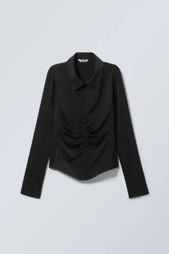 Camisas entalladas de manga larga de satén – Negro