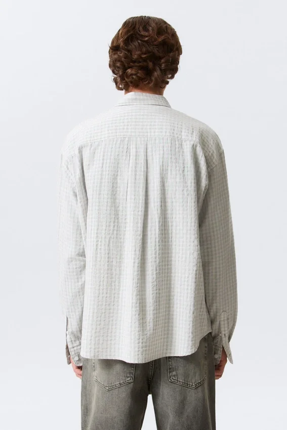 Camisas holgadas con botones y estructura – A cuadros grises Camisas holgadas con botones y estructura – A cuadros grises