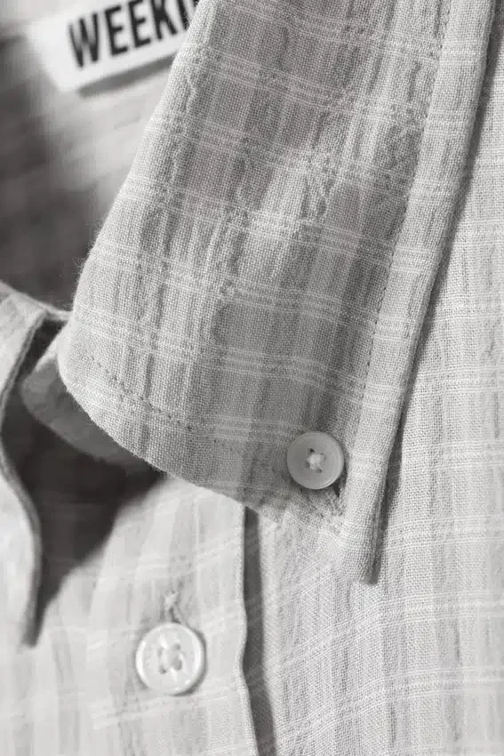 Camisas holgadas con botones y estructura – A cuadros grises Camisas holgadas con botones y estructura – A cuadros grises