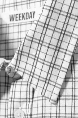 Camisas oversize a cuadros – Cuadros blancos
