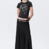 Camiseta ajustada con cuello en V y estampado – Negro – Estampado de ciencia ficción Camiseta ajustada con cuello en V y estampado – Negro – Estampado de ciencia ficción