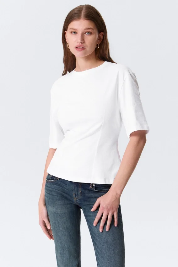 Camiseta ajustada con pinzas – Blanca Camiseta ajustada con pinzas – Blanca