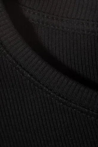 Camiseta ajustada de canalé – Negro