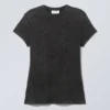 Camiseta ajustada de canalé – Negro lavado Camiseta ajustada de canalé – Negro lavado