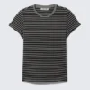Camiseta Carla de corte entallado – Gris polvoriento Camiseta Carla de corte entallado – Gris polvoriento