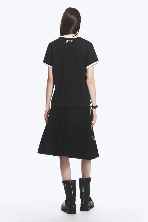 Camiseta con cuello redondo y estampado de Yungblud – Negro mate Camiseta con cuello redondo y estampado de Yungblud – Negro mate