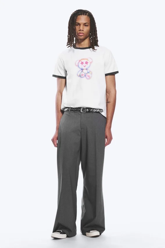 Camiseta con estampados – Blanco y negro – Bear Spray Camiseta con estampados – Blanco y negro – Bear Spray