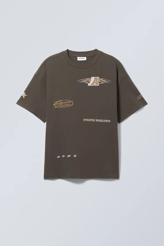 Camiseta con estampados de corte recto – Gris oscuro – Logotipo deportivo Camiseta con estampados de corte recto – Gris oscuro – Logotipo deportivo
