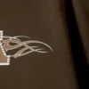 Camiseta con estampados de corte recto – Marrón oscuro – Logotipos deportivos Camiseta con estampados de corte recto – Marrón oscuro – Logotipos deportivos