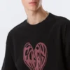 Camiseta con estampados de corte recto – Negro – Heart of Energy Camiseta con estampados de corte recto – Negro – Heart of Energy