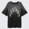 Camiseta con estampados de corte recto – Negro – Restart Camiseta con estampados de corte recto – Negro – Restart