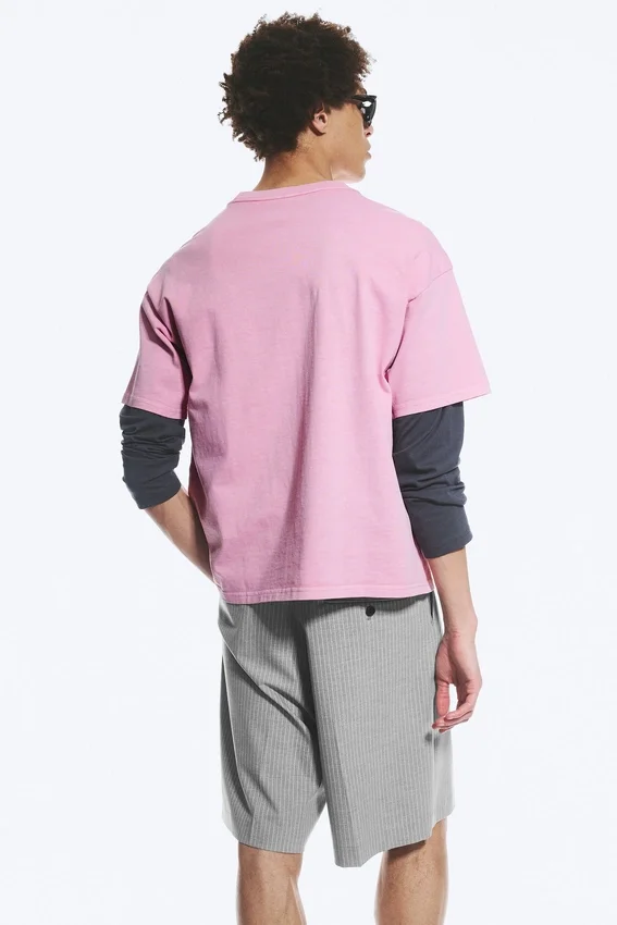 Camiseta con estampados de corte recto – Rosa Camiseta con estampados de corte recto – Rosa