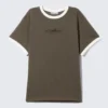 Camiseta con estampados – Gris oscuro – Estrellas Camiseta con estampados – Gris oscuro – Estrellas