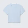 Camiseta corta ajustada de algodón – Azul claro