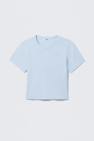 Camiseta corta ajustada de algodón – Azul claro