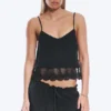 Camiseta corta con ribete de encaje – Negro Camiseta corta con ribete de encaje – Negro