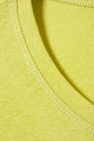 Camiseta corta de algodón acanalado estampada – Amarillo claro