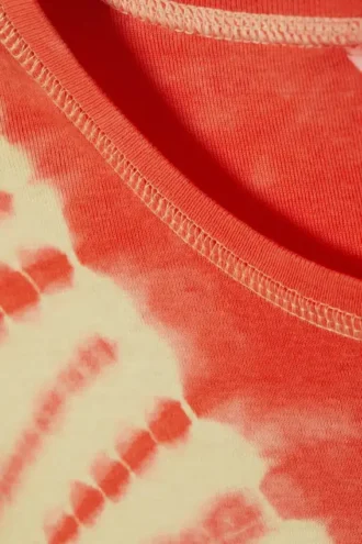 Camiseta corta de algodón acanalado estampada – Tie-dye rojo brillante
