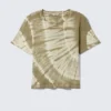Camiseta corta de algodón acanalado estampada – Verde caqui teñido Camiseta corta de algodón acanalado estampada – Verde caqui teñido