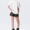 Camiseta cuadrada con estampados y tachuelas – Blanca – Estampado de cara gótica Camiseta cuadrada con estampados y tachuelas – Blanca – Estampado de cara gótica