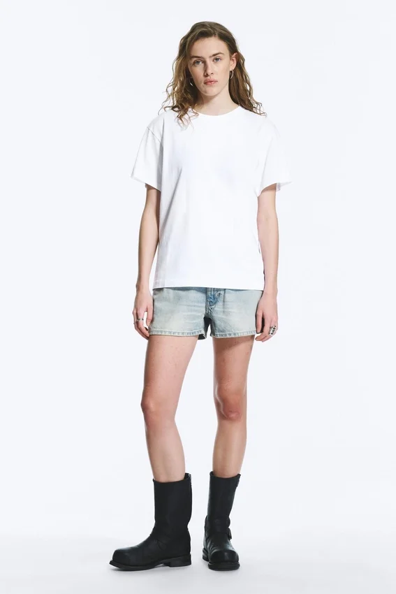 Camiseta de algodón de corte regular y suave – Blanca Camiseta de algodón de corte regular y suave – Blanca