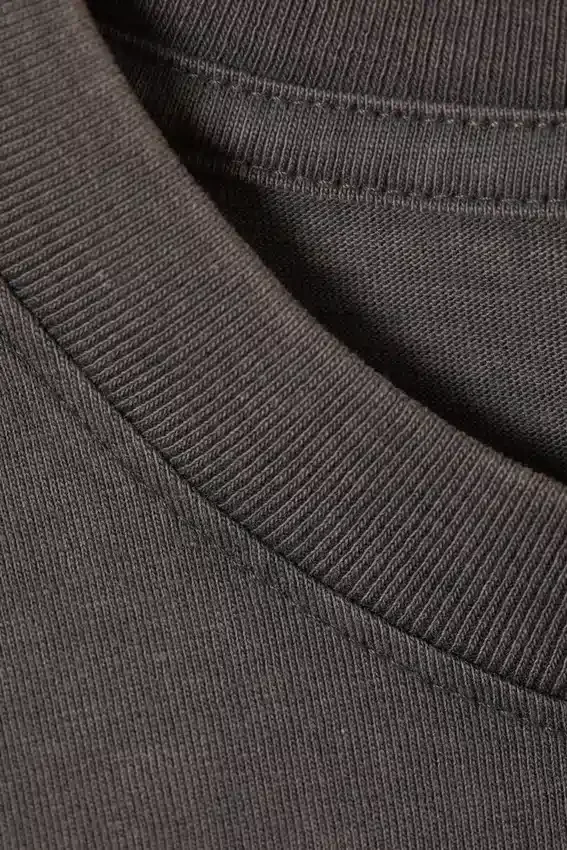 Camiseta de algodón de manga corta encogida – Gris oscuro Camiseta de algodón de manga corta encogida – Gris oscuro